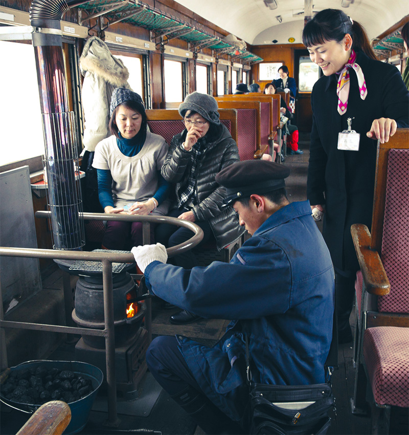 ストーブ列車（津軽五所川原駅）イメージ